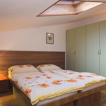 Apartmani Nada & Darko, Kampor, Rab, Hrvatska Екстер'єр фото