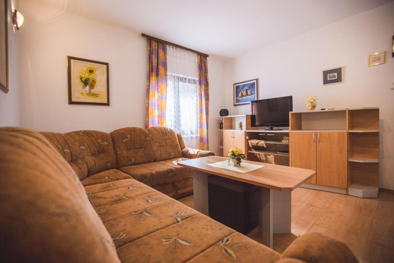 Apartmani Nada & Darko, Kampor, Rab, Hrvatska Екстер'єр фото