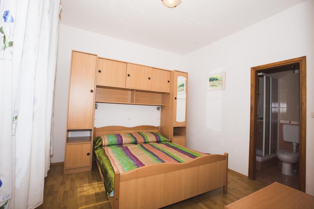 Apartmani Nada & Darko, Kampor, Rab, Hrvatska Екстер'єр фото