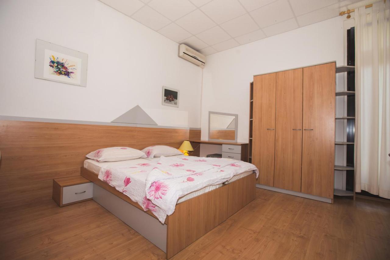 Apartmani Nada & Darko, Kampor, Rab, Hrvatska Екстер'єр фото