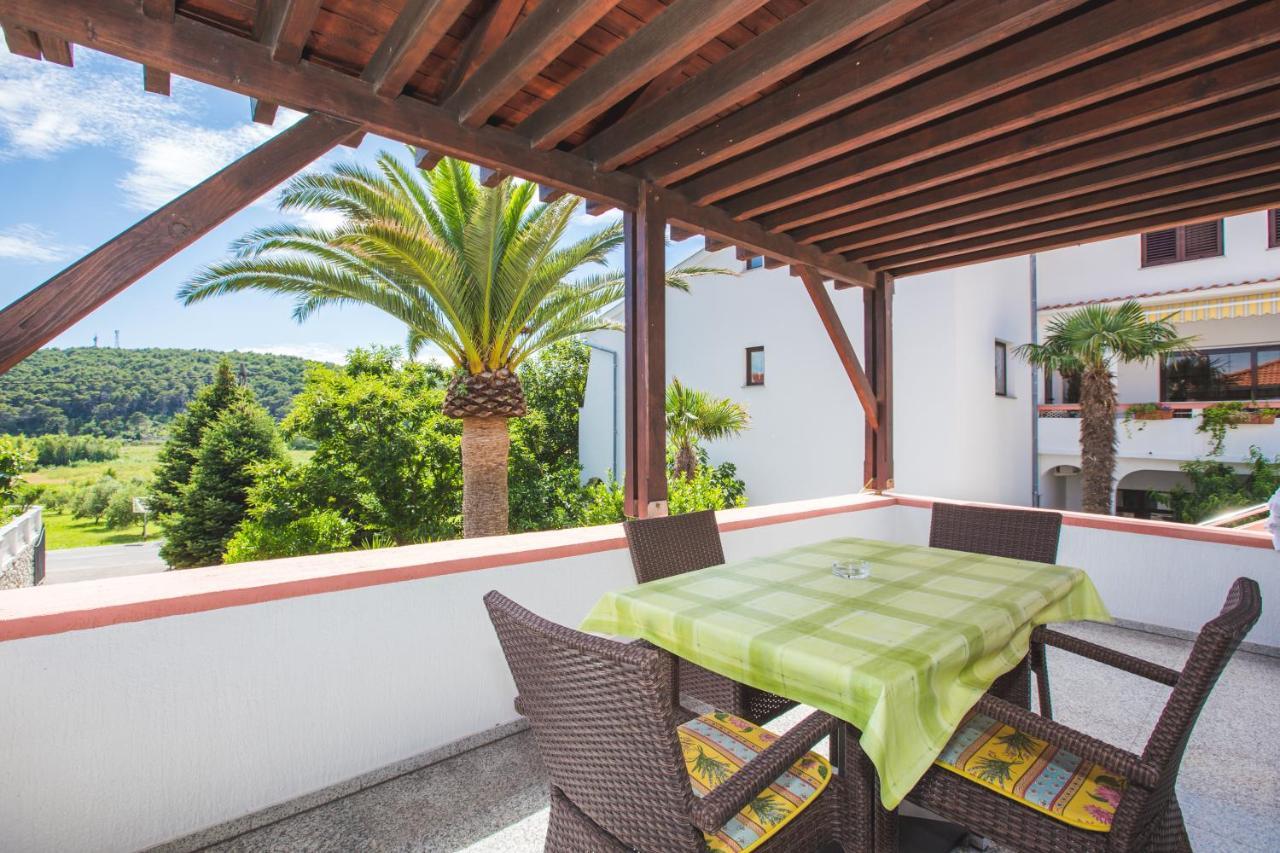Apartmani Nada & Darko, Kampor, Rab, Hrvatska Екстер'єр фото