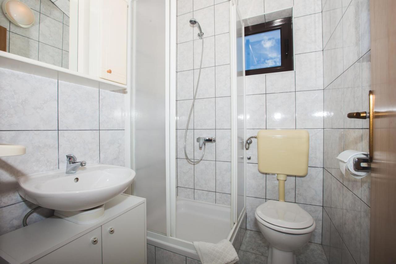 Apartmani Nada & Darko, Kampor, Rab, Hrvatska Екстер'єр фото