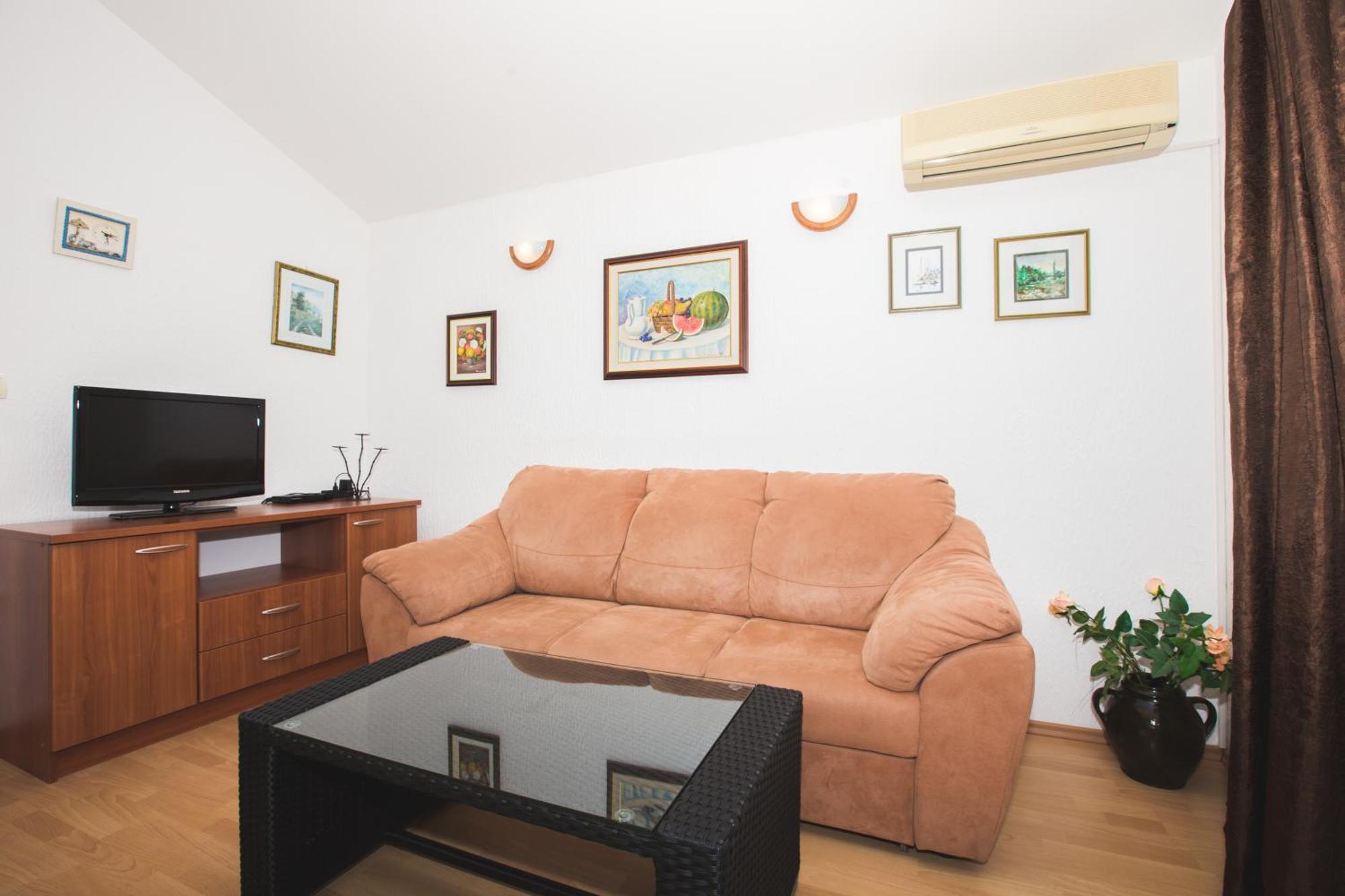 Apartmani Nada & Darko, Kampor, Rab, Hrvatska Екстер'єр фото